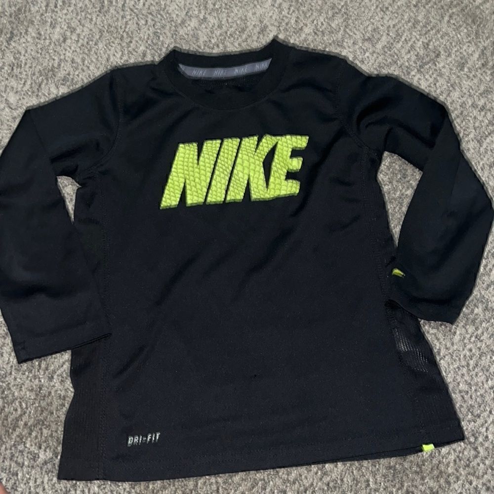 Nike - Black and Neon Green - Long Sleeve - S